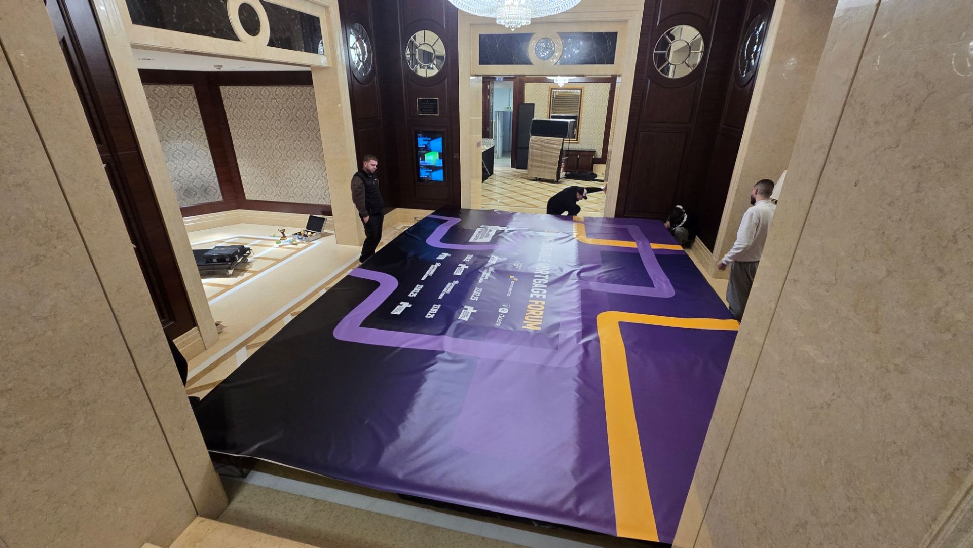 Івент-агенція Прищепкін Event-Team: 3-D фотозона на бізнес-форумі в Інтерконтиненталь Київ